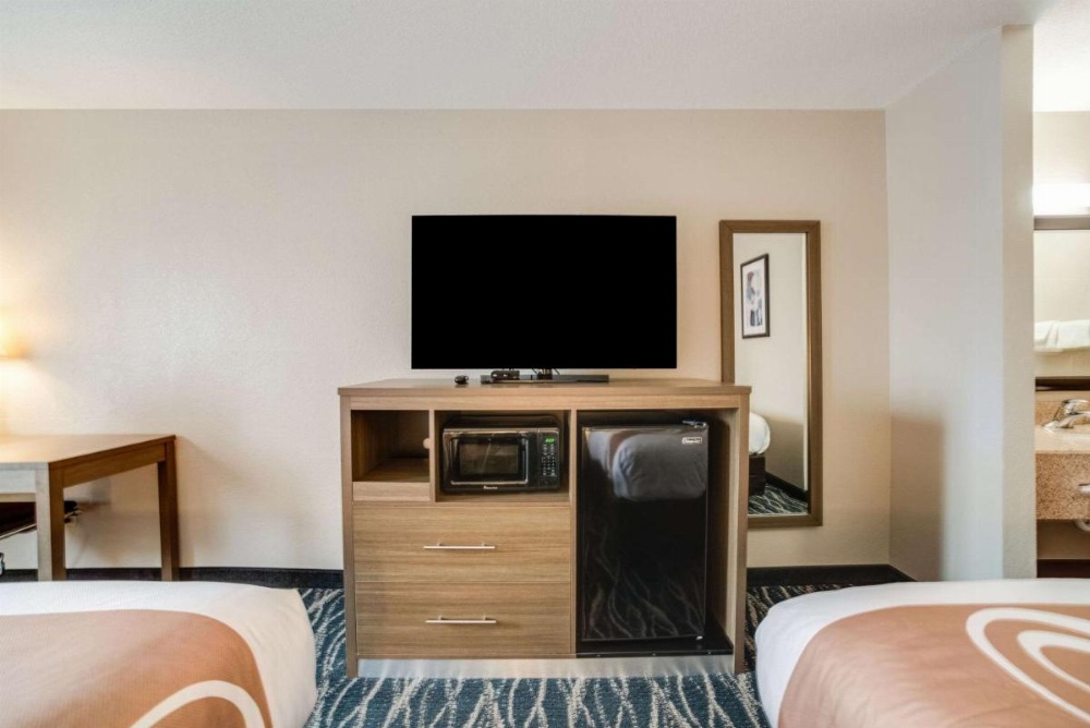 Room image 3